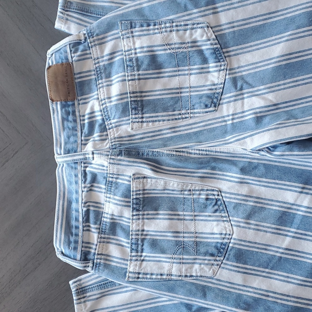 American Eagle Mom Jeans - Picture 12 of 14